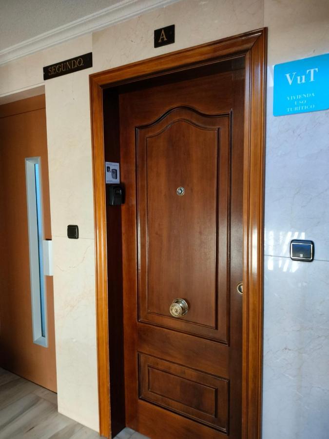 Vivienda Con Parking Incluido - Zona Van Dyck Apartman Salamanca Kültér fotó