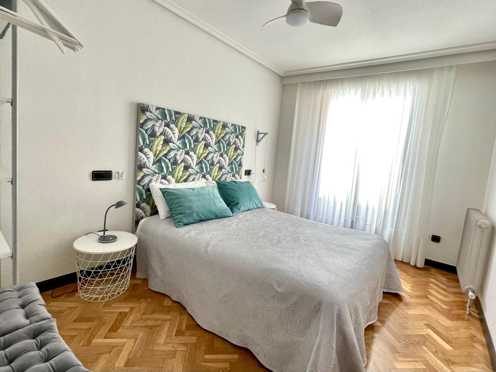 Vivienda Con Parking Incluido - Zona Van Dyck Apartman Salamanca Kültér fotó